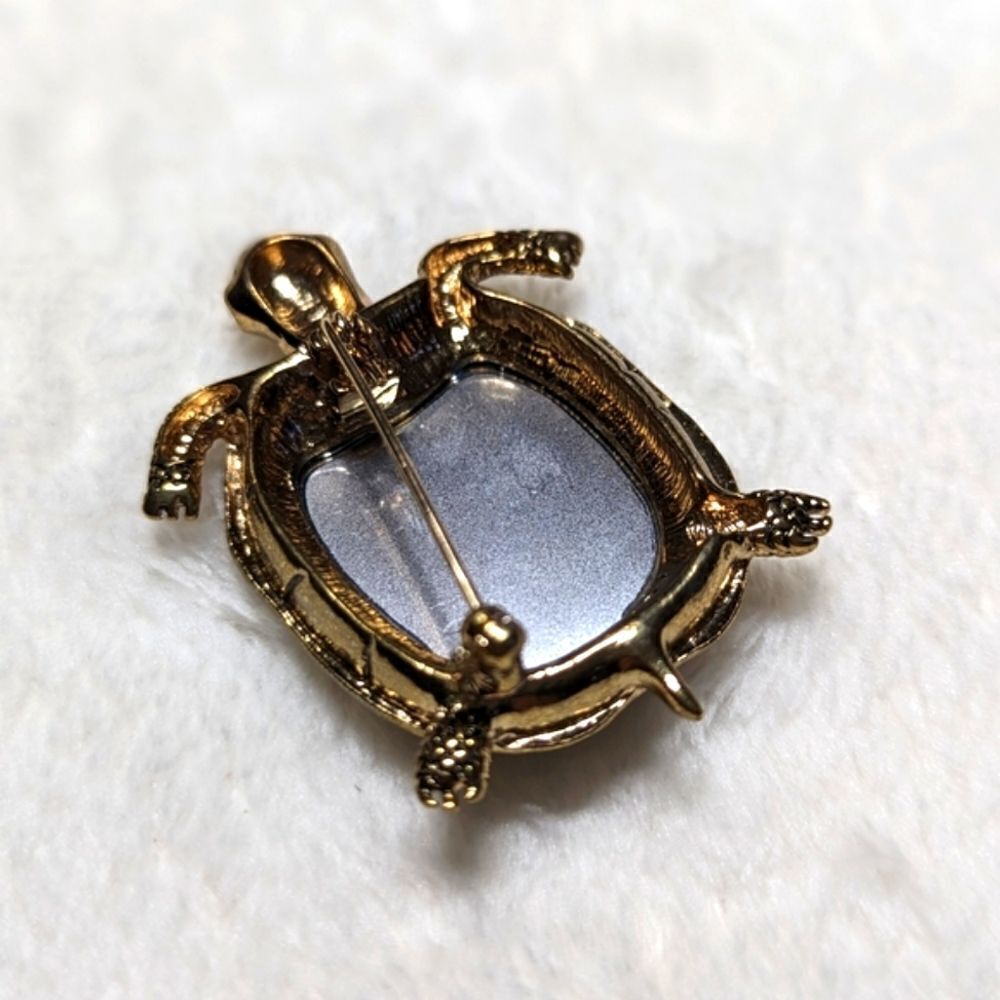 Vintage Napier Goldtone Turtle Brooche Cushion Cut Green Acrylic Cabochon - Picture 9 of 10